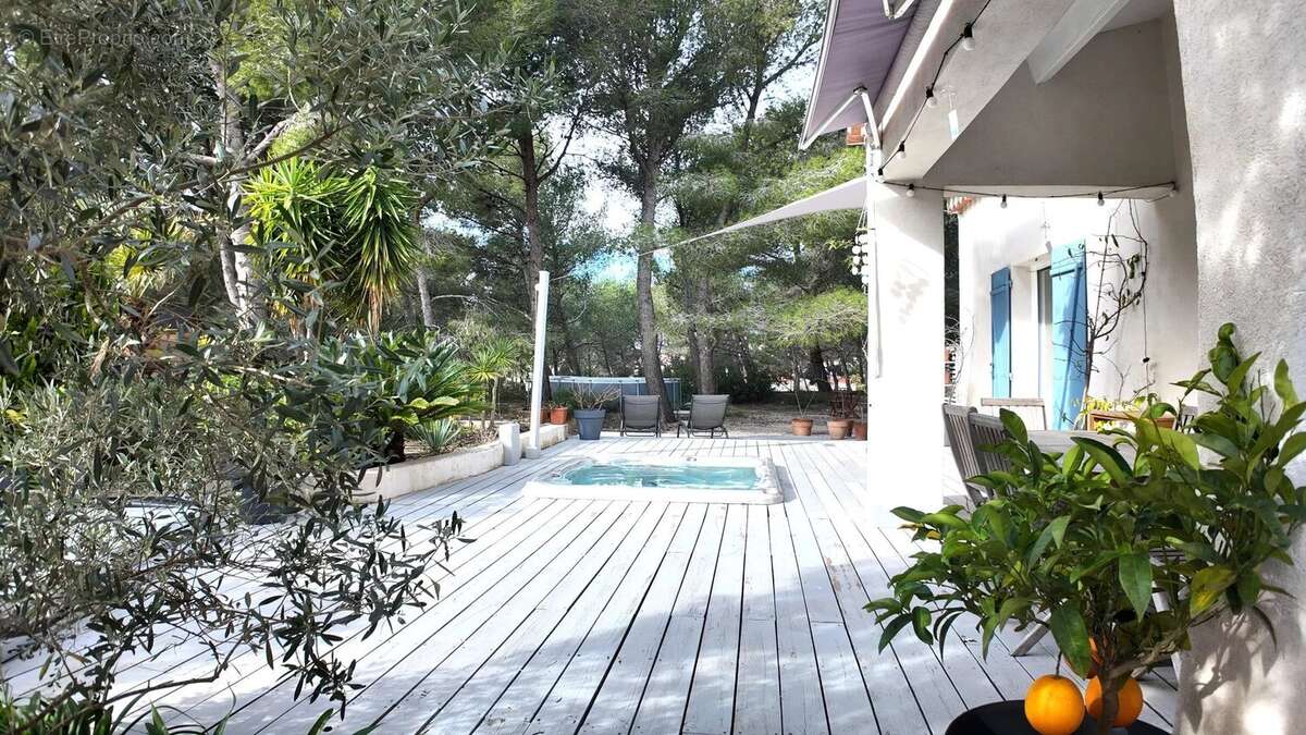 Maison à SAUSSET-LES-PINS