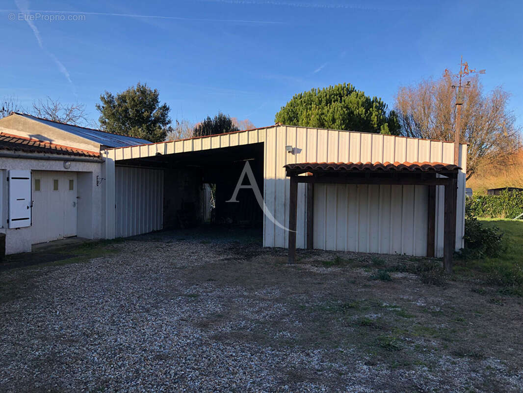 Maison à L'ILE-D'ELLE