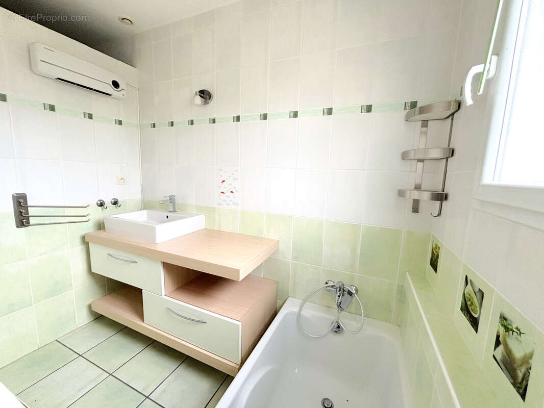 Maison à ANDREZIEUX-BOUTHEON