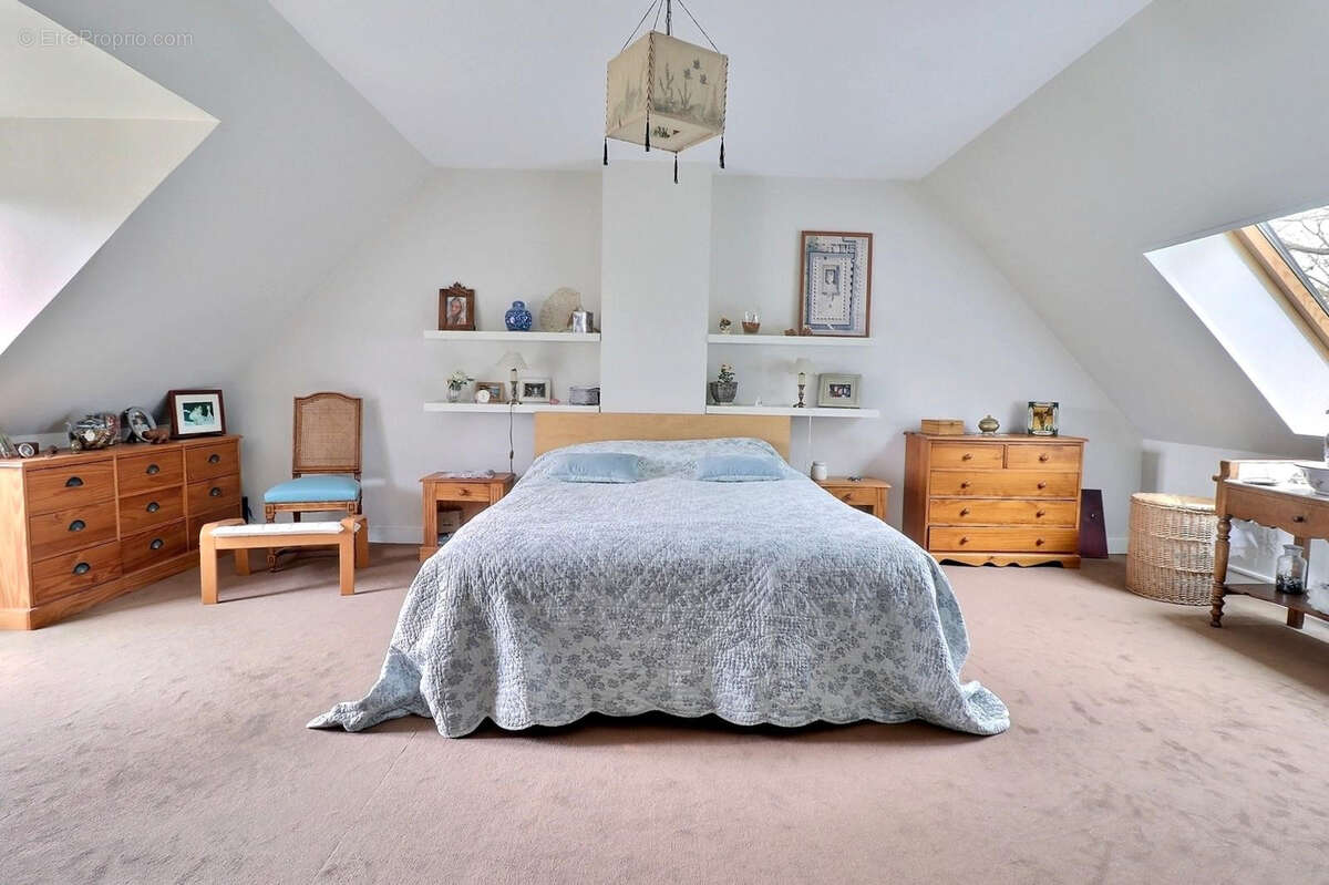 Maison à MAREIL-MARLY