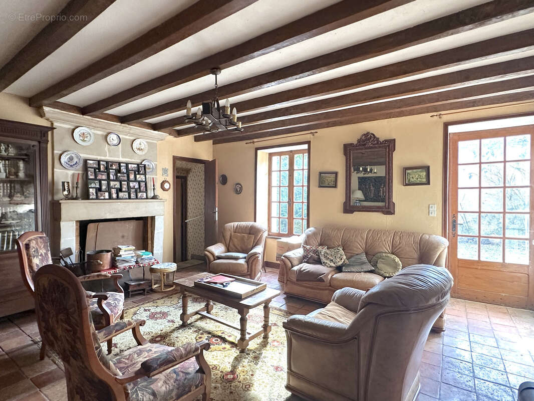 Maison à SAINT-JEAN-DE-SAUVES