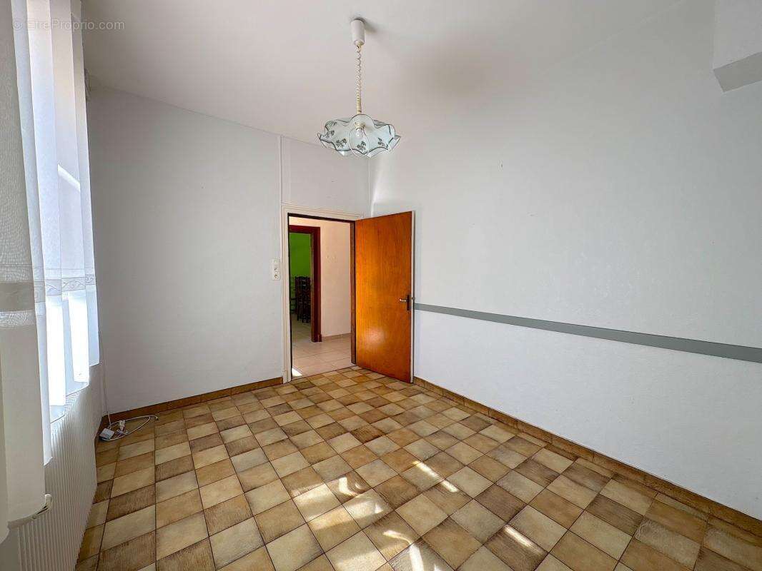 Maison à vendre 5 pièces 132m2 avec dépendances Proche de MONT DE MARSAN (40) - photo 12