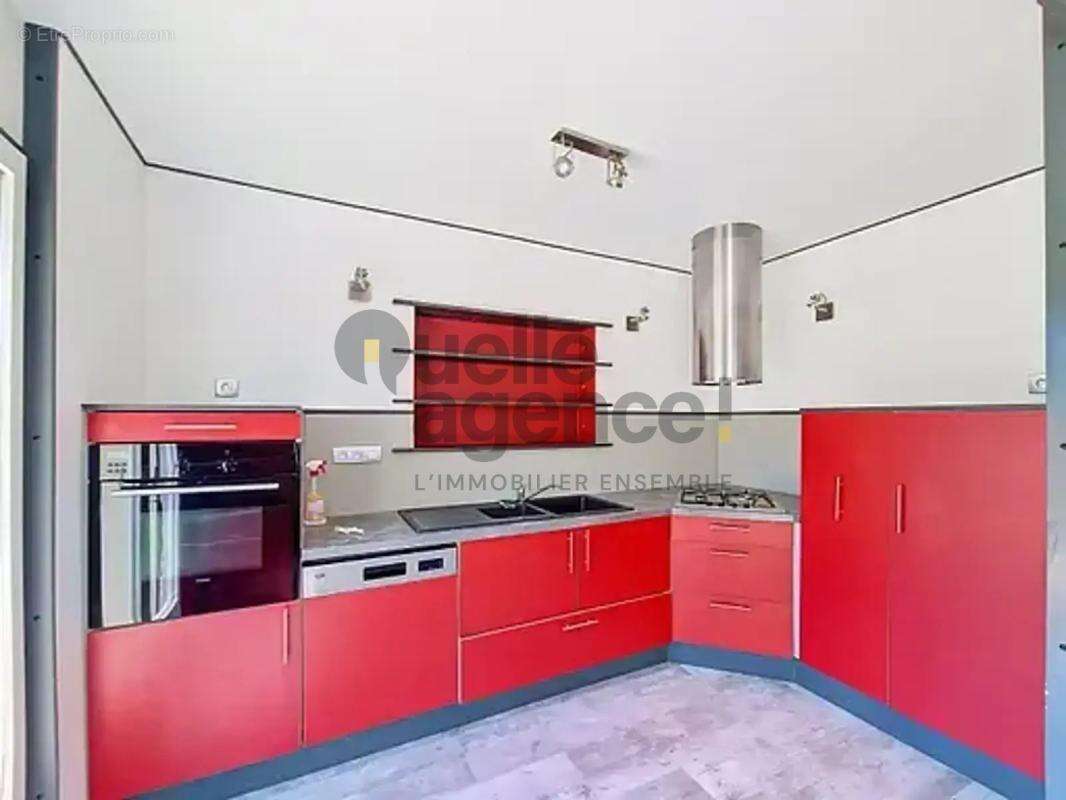 Cavale Blanche - Maison familiale 3 chambres, beau potentiel - photo 7