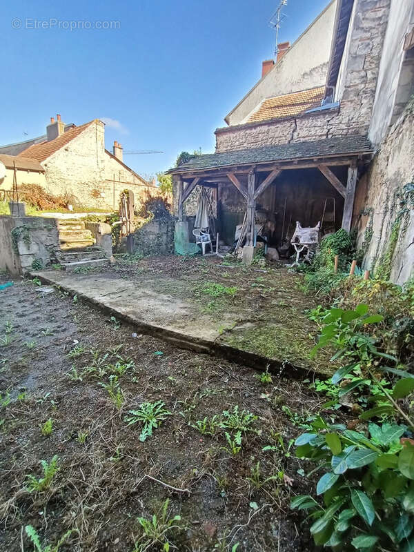 Maison à SAINT-POURCAIN-SUR-SIOULE