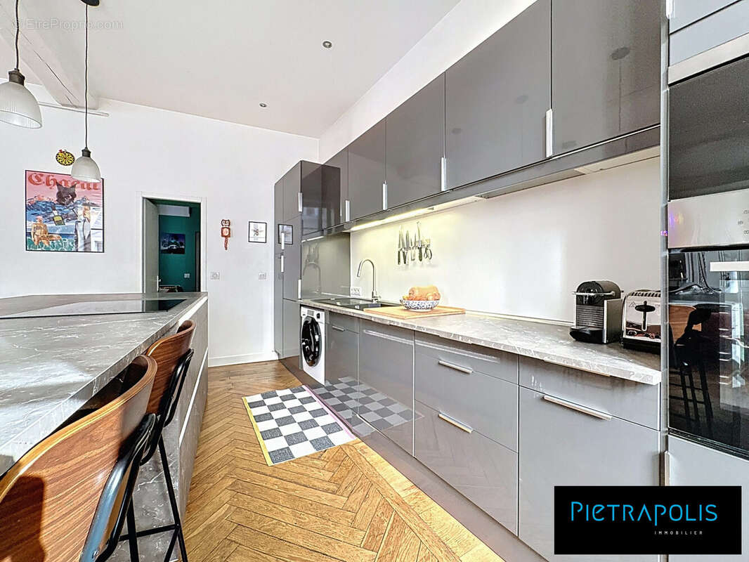 Appartement à LYON-1E