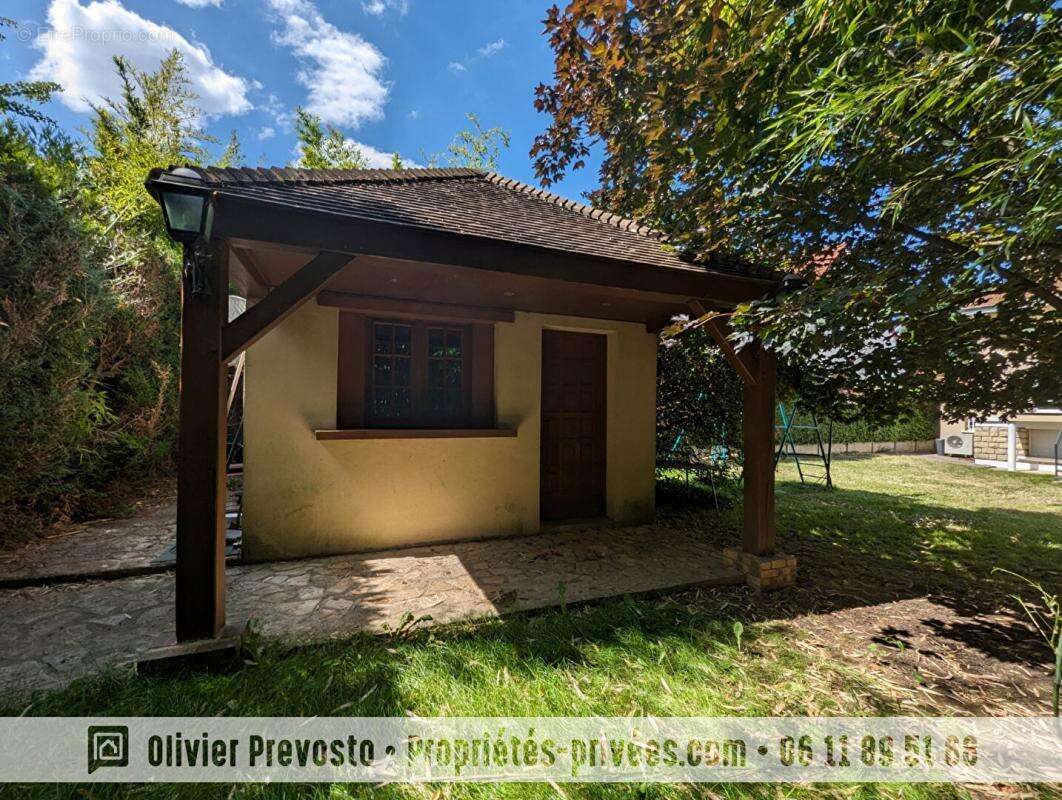 Maison à VERRIERES-LE-BUISSON