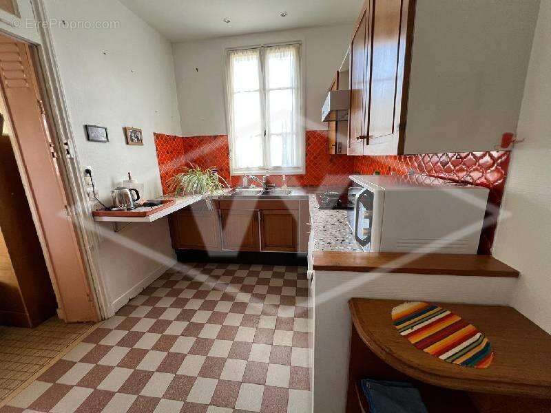 Maison à VARENNES-JARCY