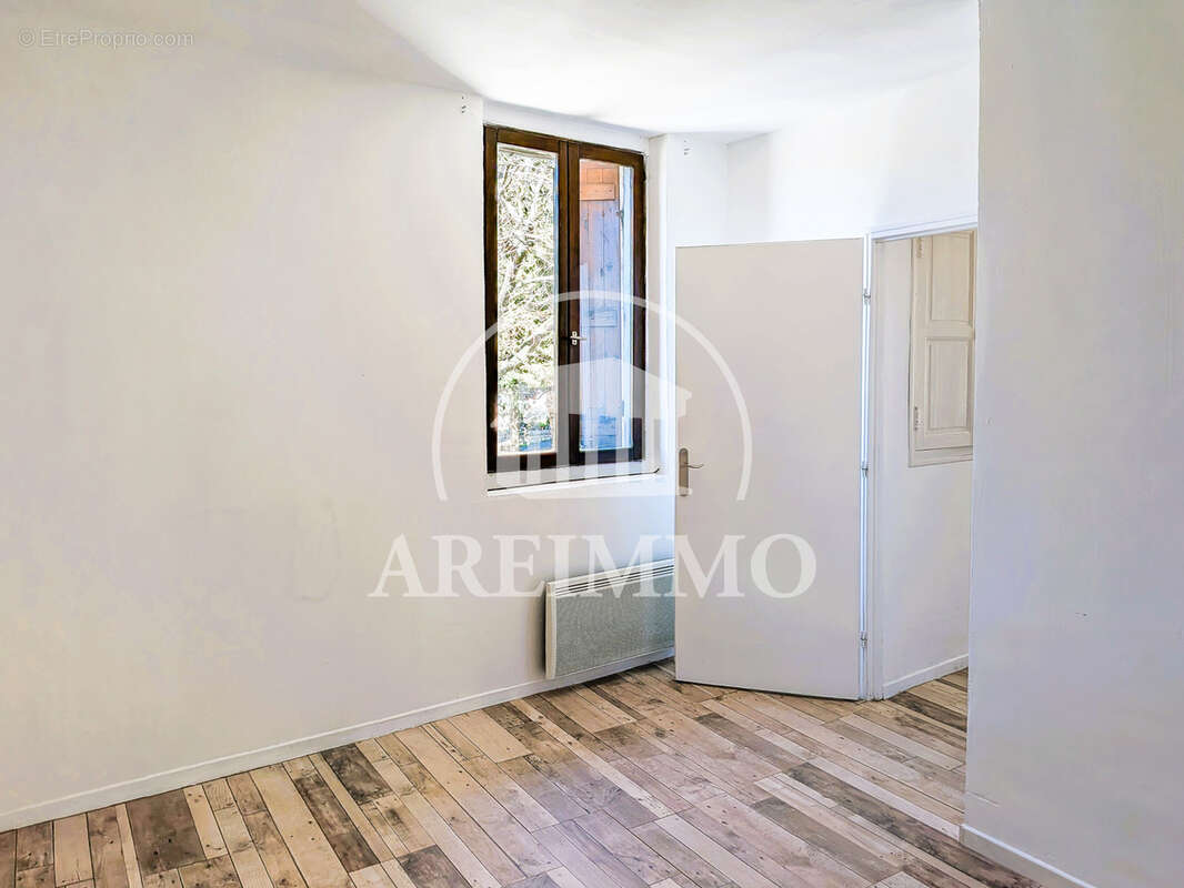 Appartement à SAINT-MARTIN-DE-LONDRES
