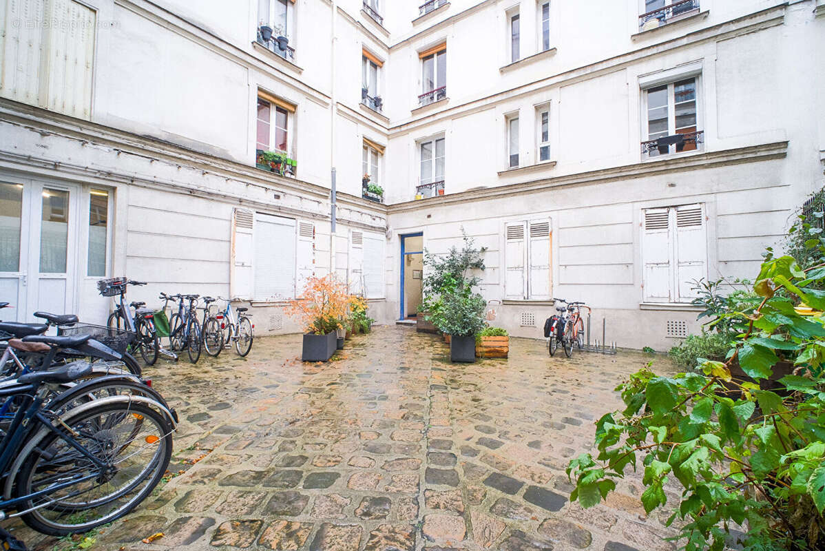 Appartement à PARIS-18E