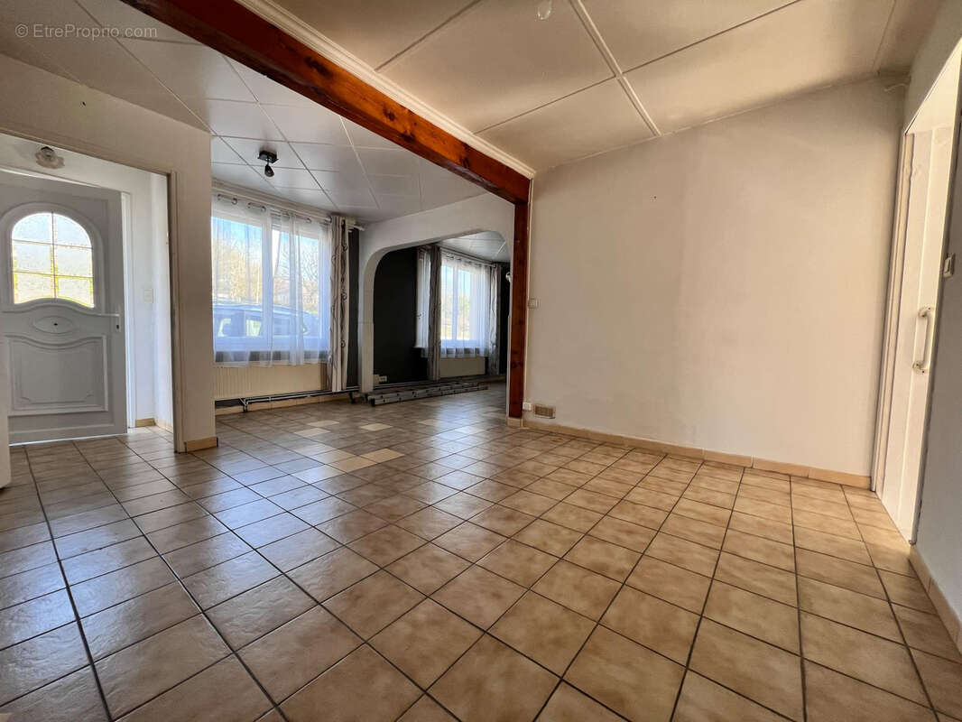 Maison à CALONNE-RICOUART