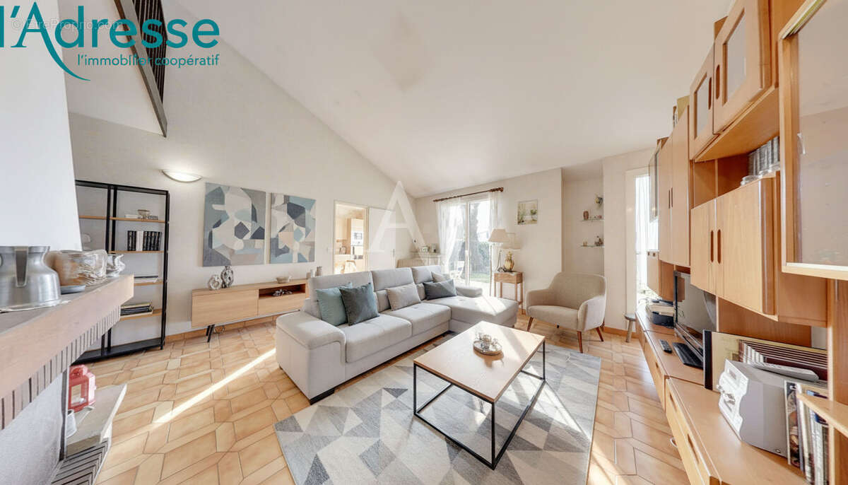 Maison à CHAMPS-SUR-MARNE