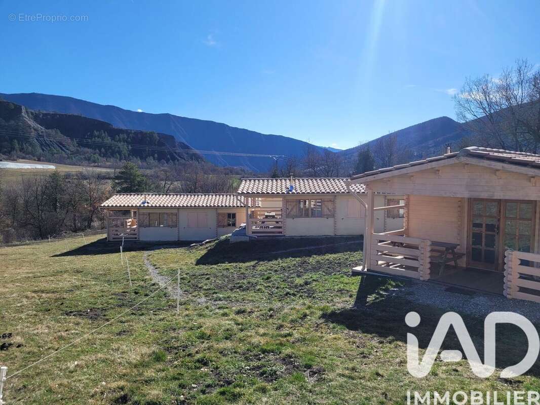 Maison 340 m² à La Robine-Sur-Galabre  - photo 2