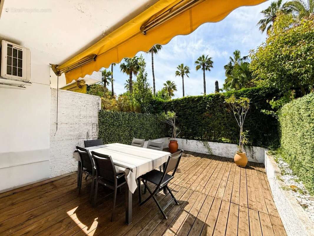 Appartement à CANNES