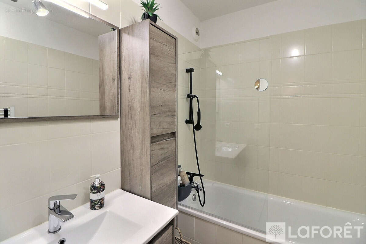 Appartement à HYERES