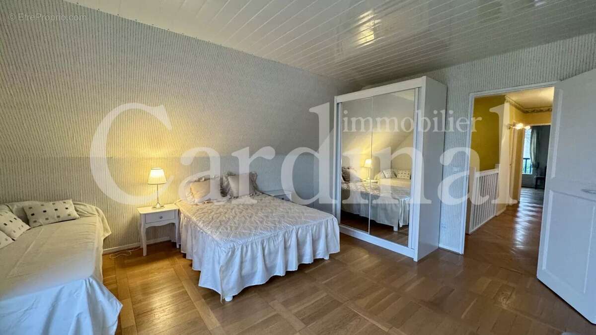 Maison à NOISY-LE-ROI