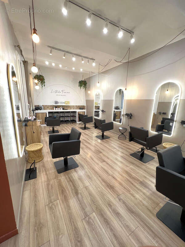 Commerce à AIX-EN-PROVENCE