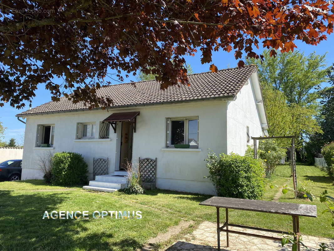 Maison à VILLEBLEVIN