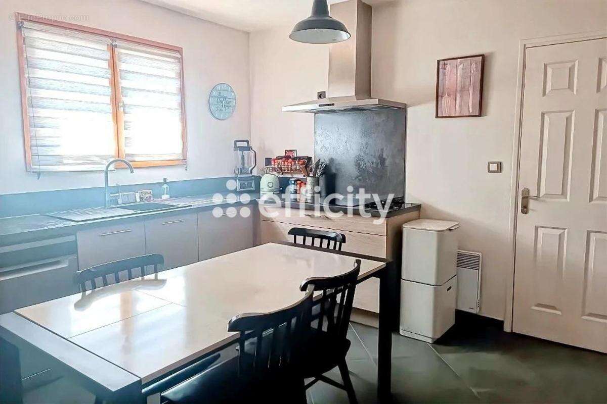 Maison à COLOMBIERS