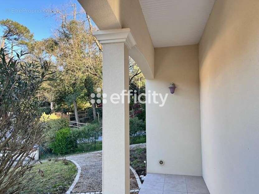 Maison 134 m² à Meschers-Sur-Gironde  - photo 17