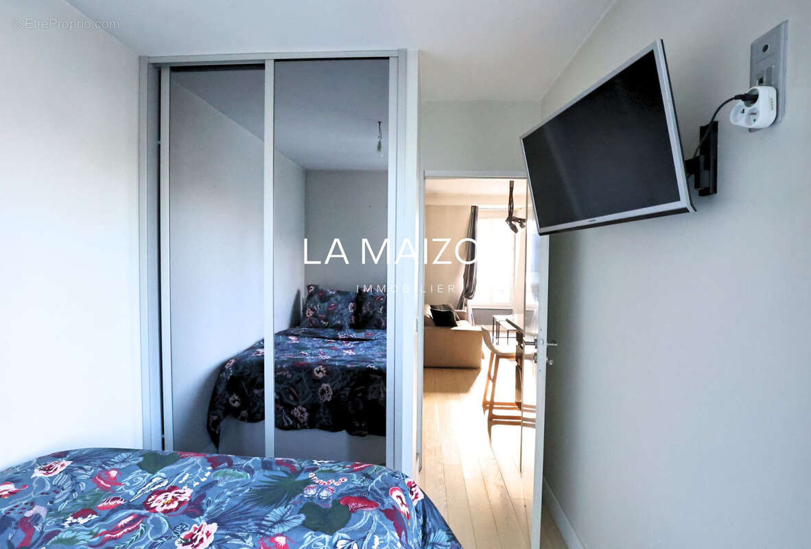 Appartement à PARIS-8E
