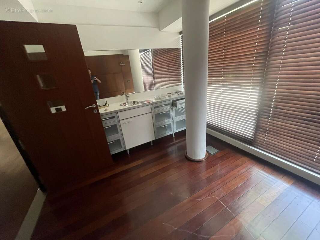 Cannes californie 320 m2 murs libres atypique local commercial ou professionnel 320 m2 prestigieux à cannes-quartier californie - photo 27