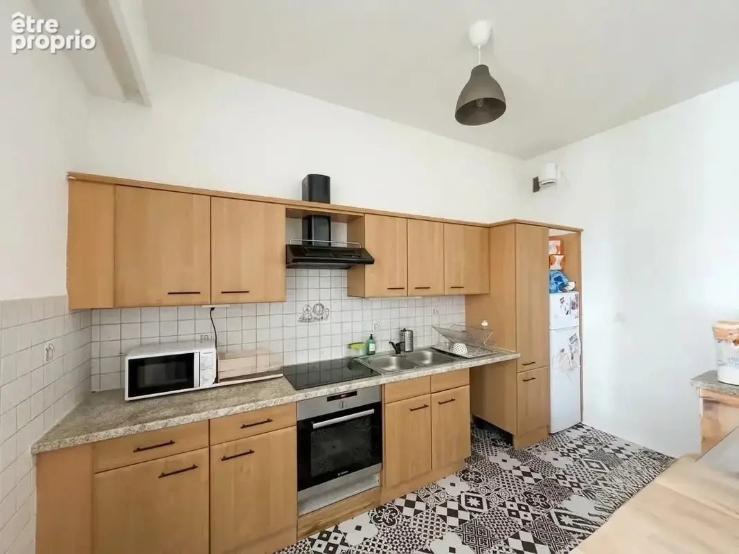 Grand studio de 47,28 m² en rez-de-chaussée - photo 2