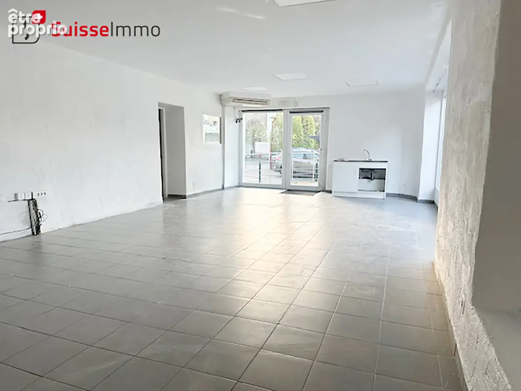 Local commercial - photo 3