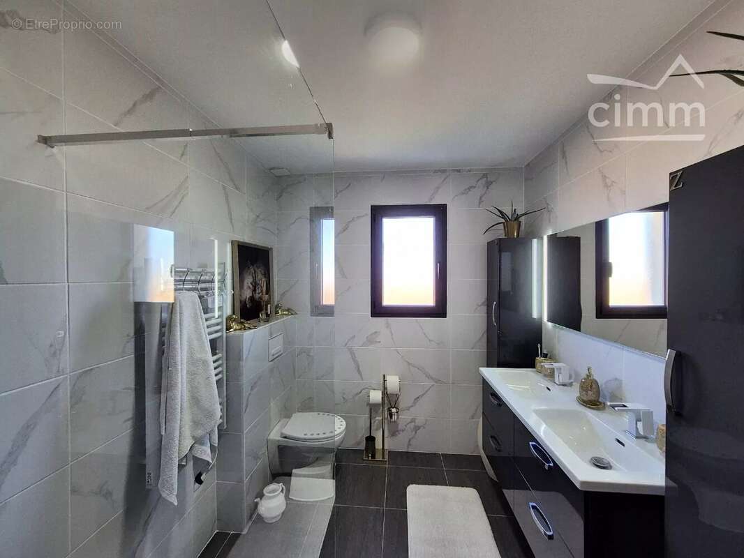 Maison à SAINT-DENIS-SUR-LOIRE