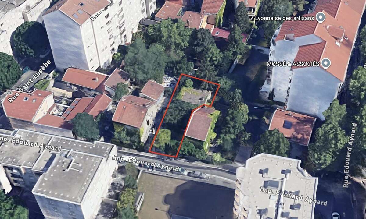 Terrain à VILLEURBANNE