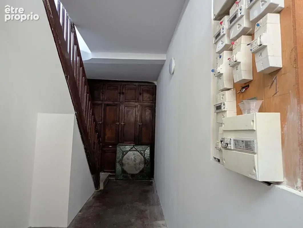 Immeuble Cazeres avec 2 appartements et un local commercial - photo 9