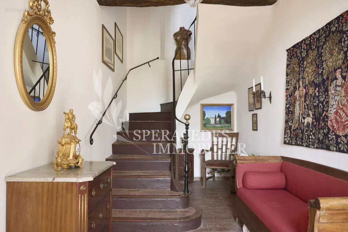 Maison à PEYMEINADE