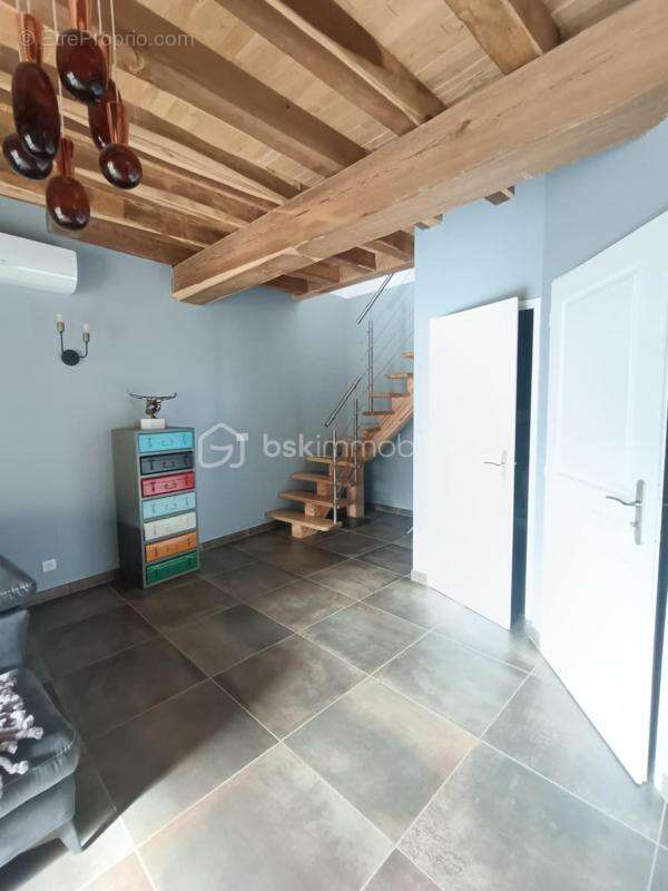 Maison à SAINT-MARTIAL-DE-NABIRAT