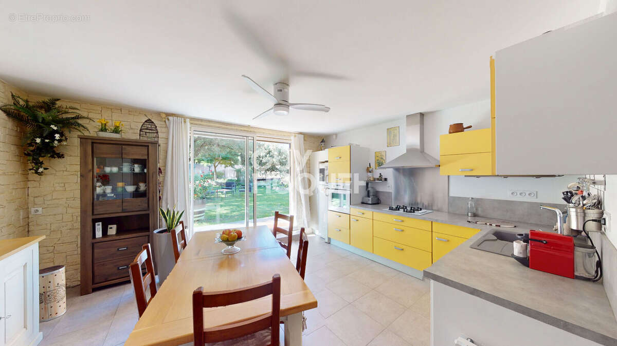 Maison à vendre à Saint Paul Les Fonts - Un havre de paix au coeur de la nature ! - photo 4