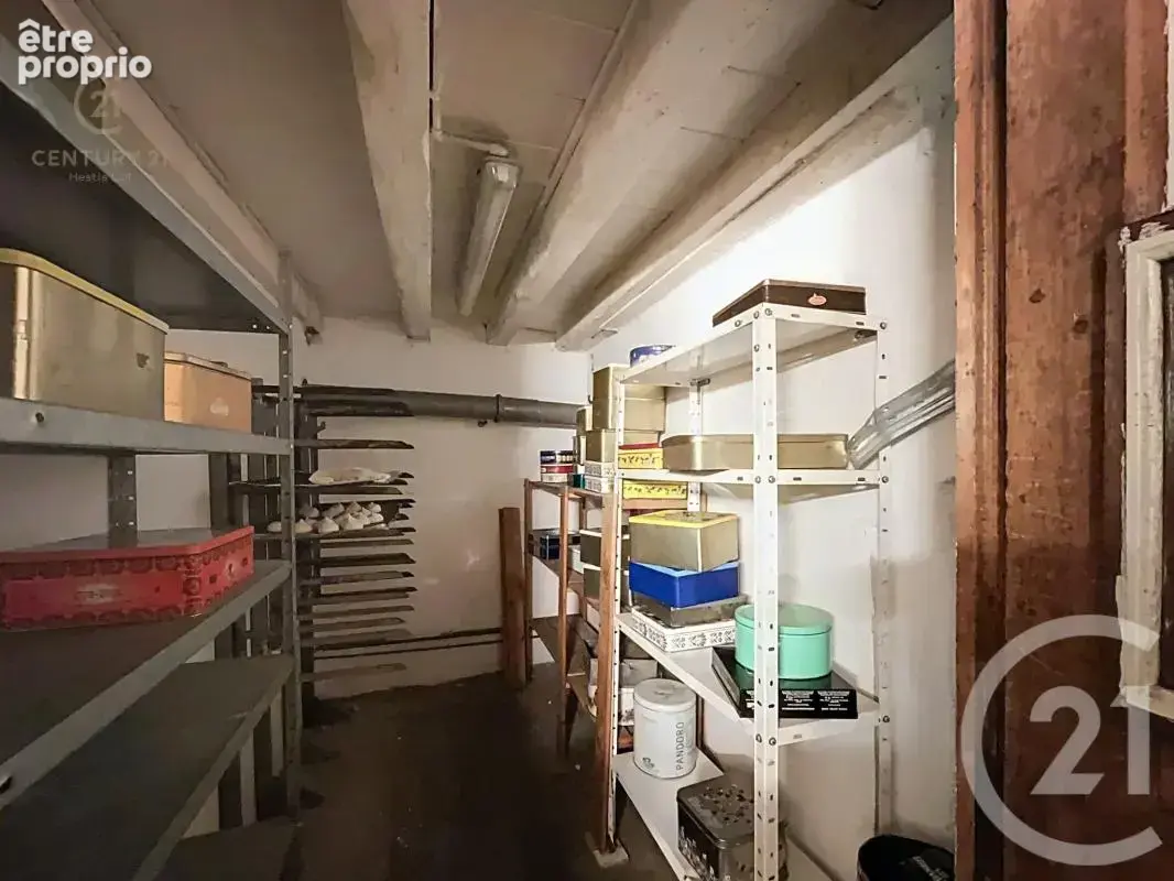 Local commercial - photo 7
