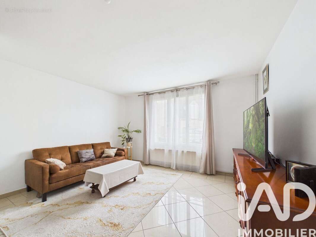 Photo 2 - Maison à EVRY