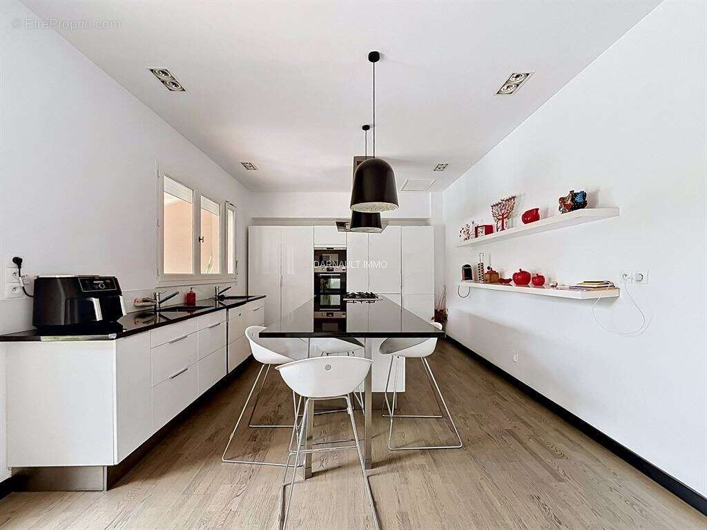 Villa familiale de 203 m² sur une parcelle de 1 703 m² au domaine lacoste - photo 3