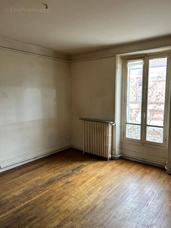 Appartement à LA GARENNE-COLOMBES