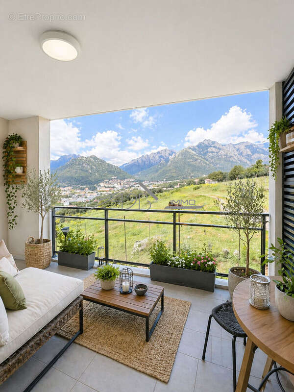 Appartement à CORTE