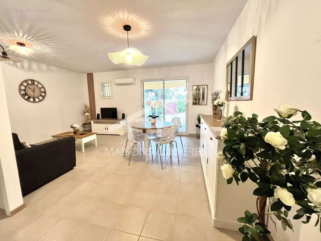 Appartement à ROUSSILLON