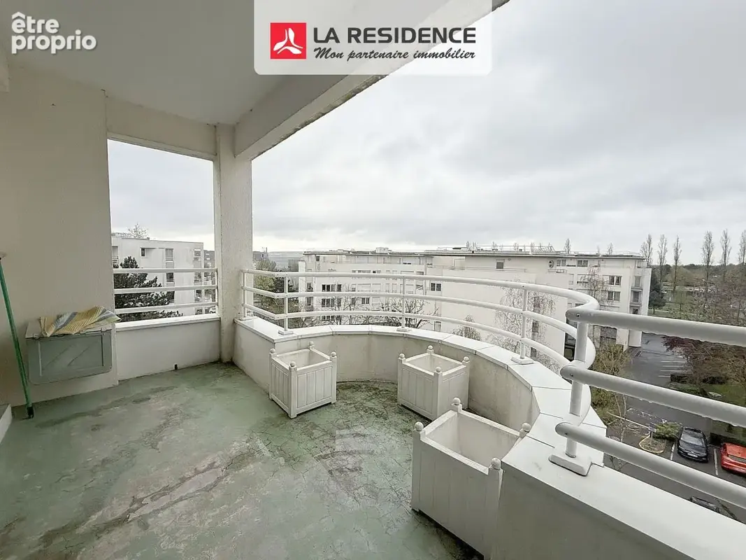 Appartement 3 pièces 70 m² à vendre à Velizy-Villacoublay (78140) - photo 3