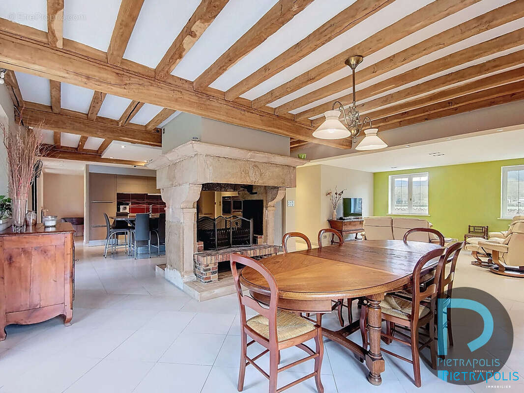 SEJOUR - Maison à CLUNY