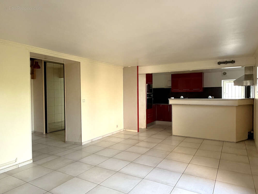 Appartement à CRAPONNE
