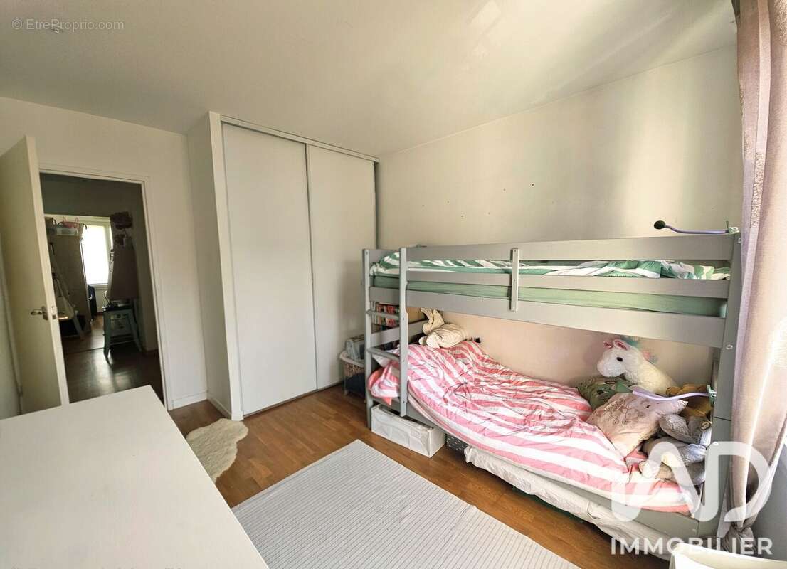 Photo 7 - Appartement à ASNIERES-SUR-SEINE