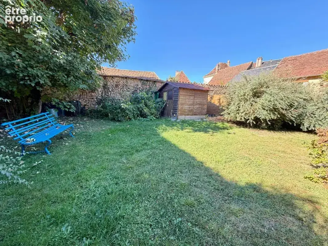Maison en pierre au cœur de Sainte-Alvère – Idéale en résidence secondaire ou pour un investissement locatif - photo 16