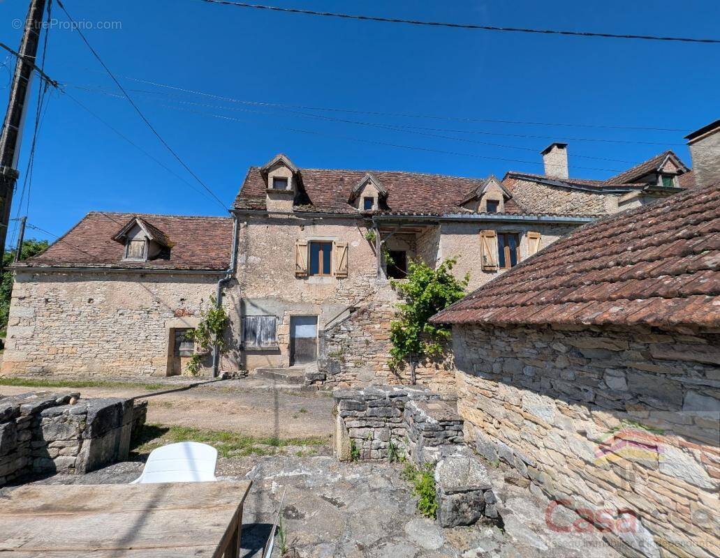Maison à CALVIGNAC