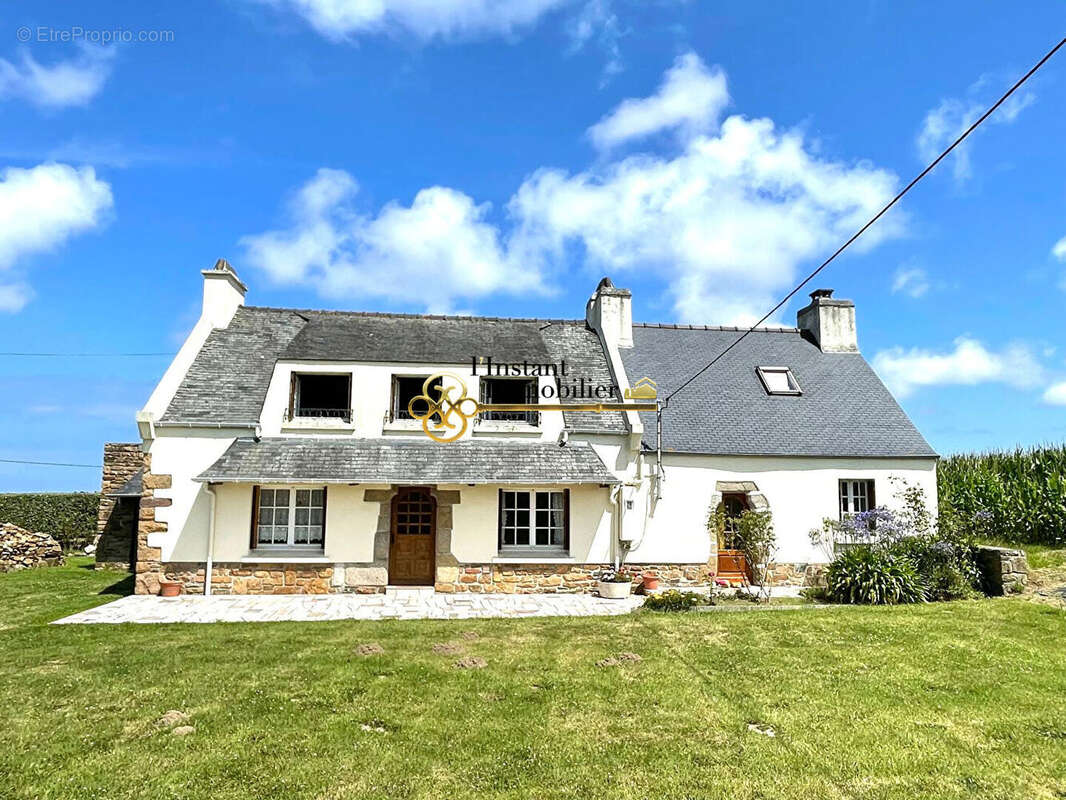 Maison à SAINT-JEAN-DU-DOIGT