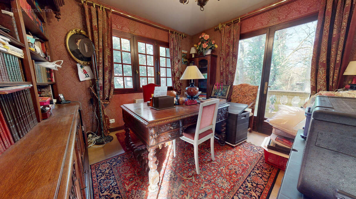 Maison à CHEVIGNY-SAINT-SAUVEUR