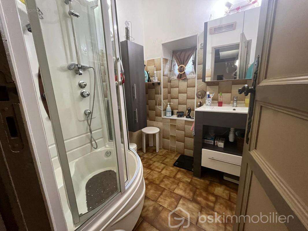 Maison à ROBIAC-ROCHESSADOULE