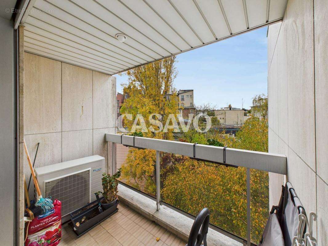 Appartement à NEUILLY-SUR-SEINE