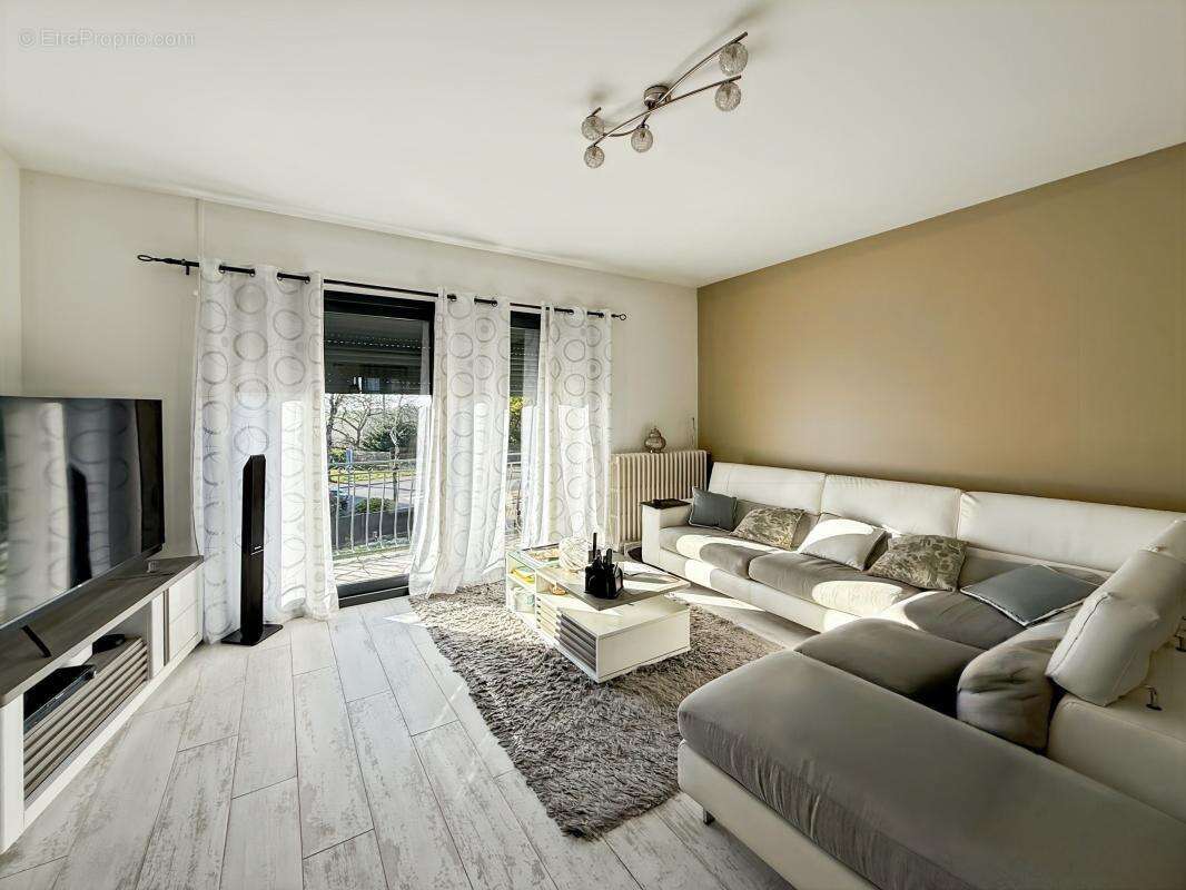 Maison à COULOUNIEIX-CHAMIERS